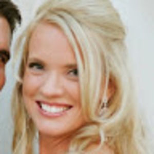 Meet your Posher, Elise